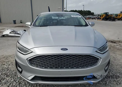 2019 Ford Fusion Titanium z USA, uszkodzony, nr VIN 3FA6P0RU3KR265791